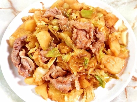 レンジで時短!豚こまとたっぷりポテトのオイマヨ炒め